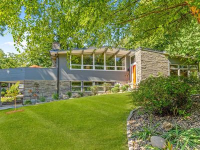 2425 North 100th STREET, Wauwatosa, WI, 53226