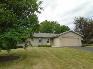 6148 Tudor Ln, Loves Park, IL 61111