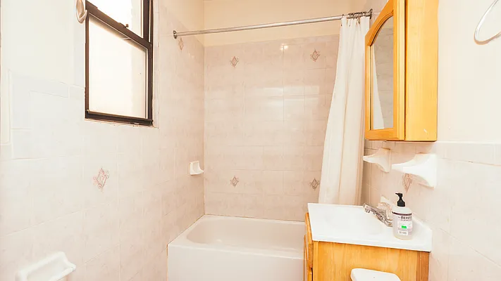 Rented by Nooklyn NYC LLC | media 2