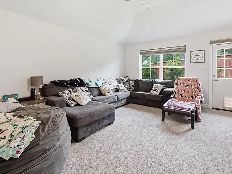 490 Terra Vista Cir — Photo 9