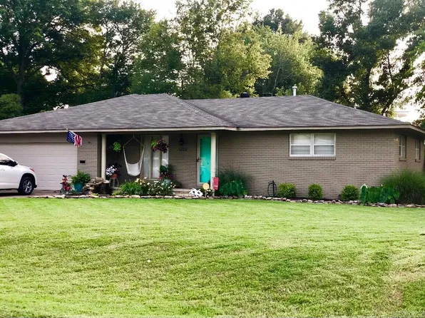 1208 S Prairie St, Stuttgart, AR 72160