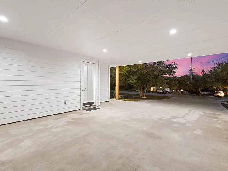 22218 Briarcliff Dr — Photo 35