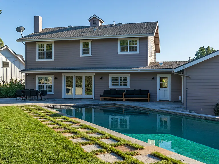 2231 Jonata St — Photo 34