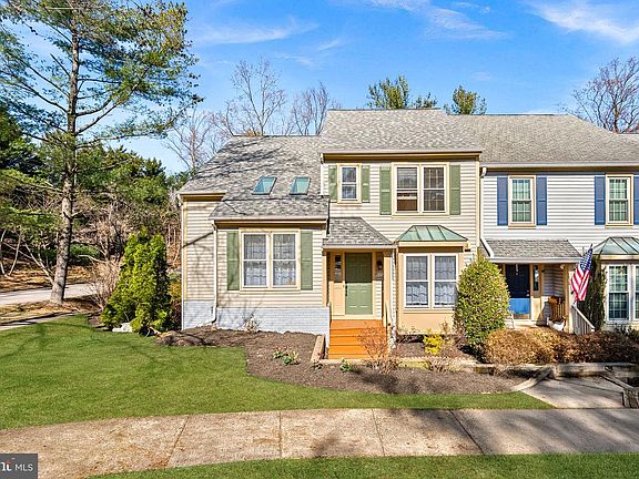 2nd image of 8228 Maple Ridge Ave