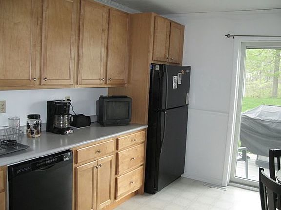 4th image of 17 Cooks Ct