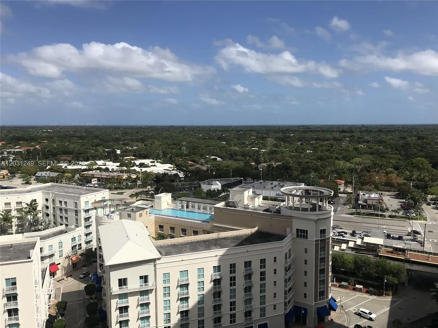 Metropolis I At Dadeland — Photo 3