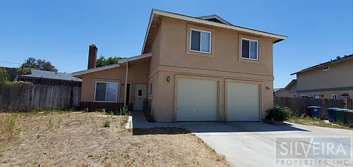 812 Emerald Ct Photo 1