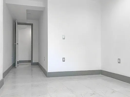 Rented by The InHouse Group | media 5