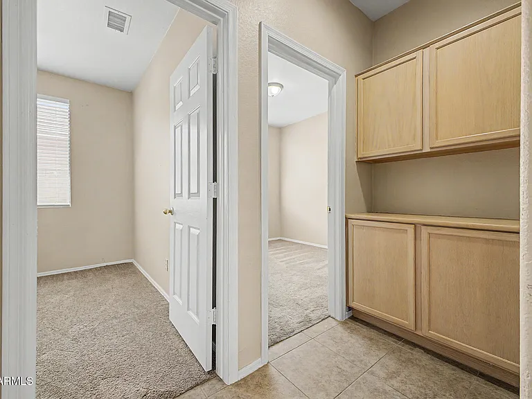 6622 W Golden Ln — Photo 31