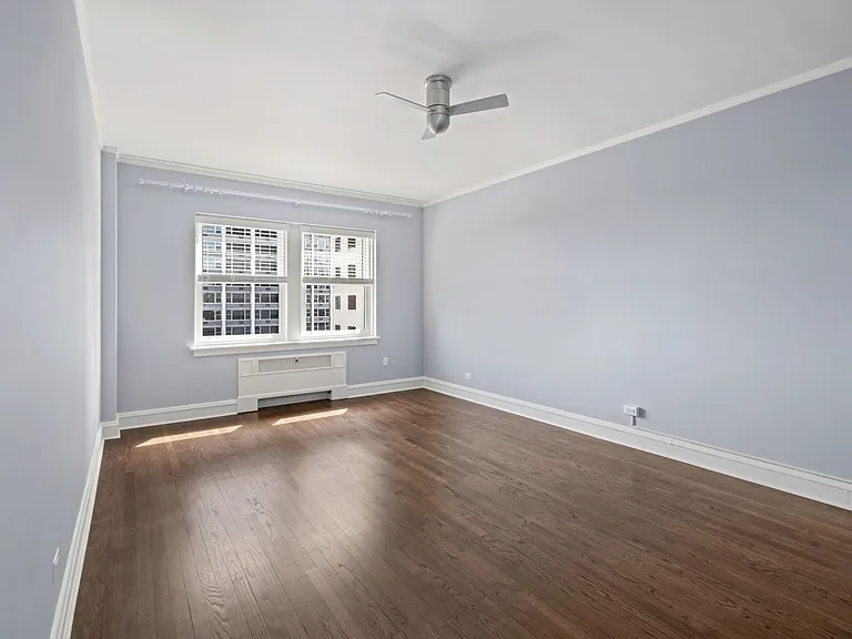 4300 N Marine Dr #602 — Photo 14