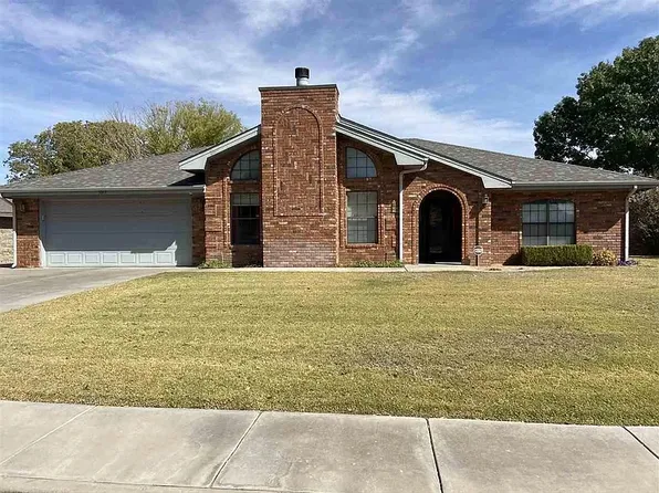 3017 Mission Arch Dr, Roswell, NM 88201