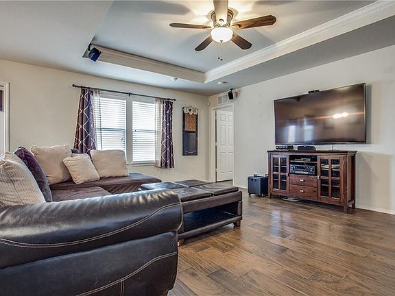 4th image of 219 Citrus Dr
