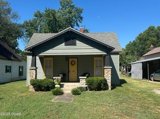 1020 Seneca Ave, Seneca, MO 64865