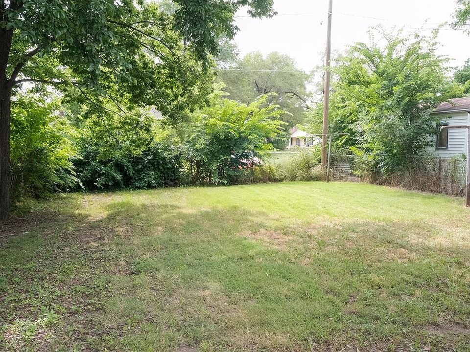 1009 N 8th St, Salina, KS 67401 Zillow