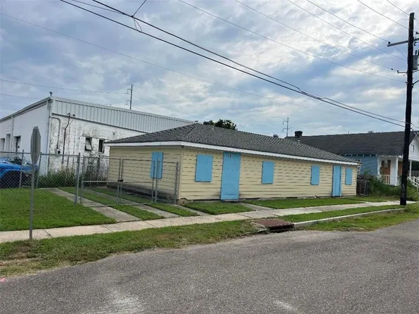 2901-03 N Rocheblave St, New Orleans, LA 70117