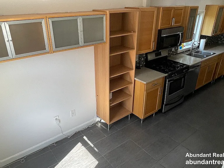 16 Gould Ave #2 — Photo 8