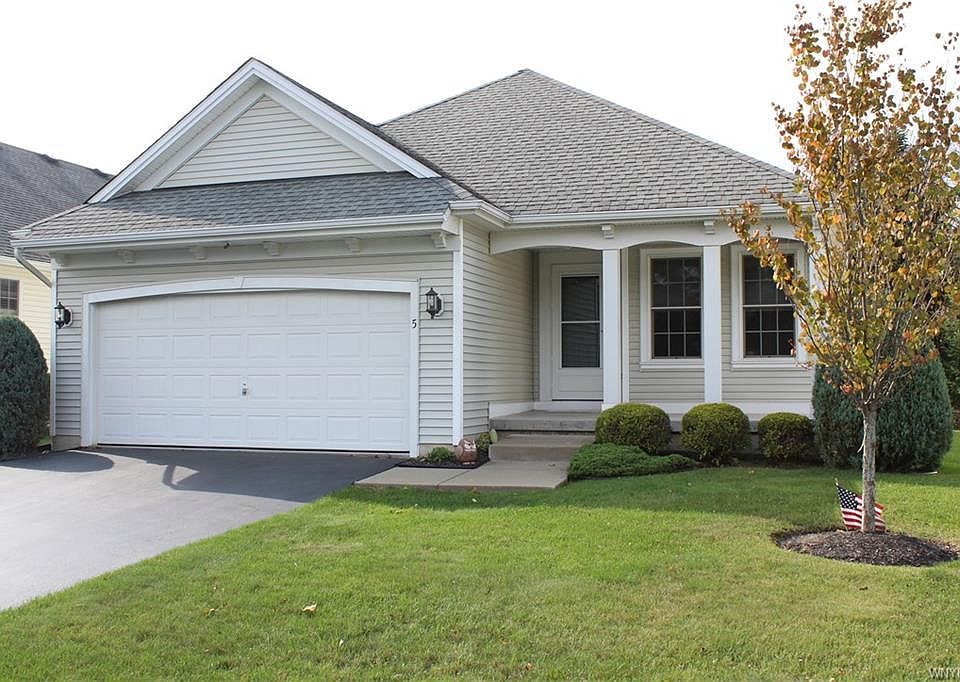 1st image of 5 Winfield Dr