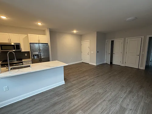 40 Park Ave Photo 1