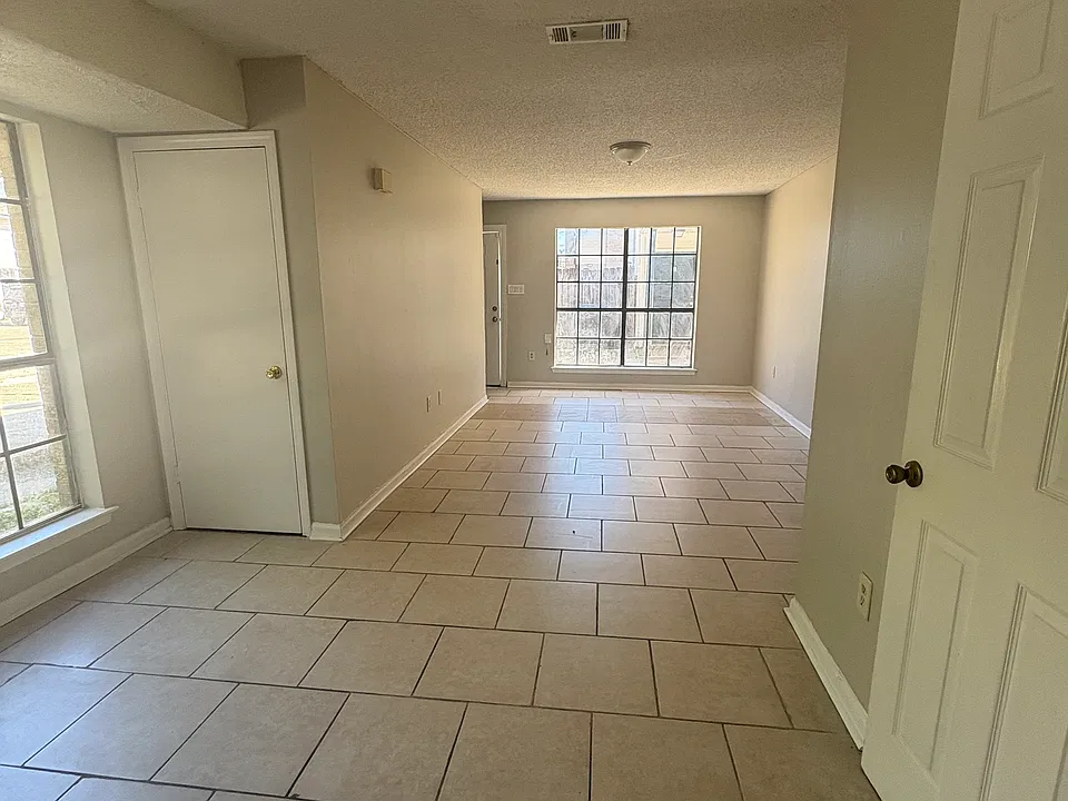 5284 Brightside View Dr