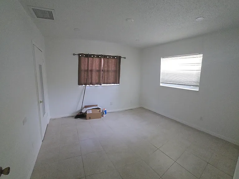 3872 Kirk Rd — Photo 4