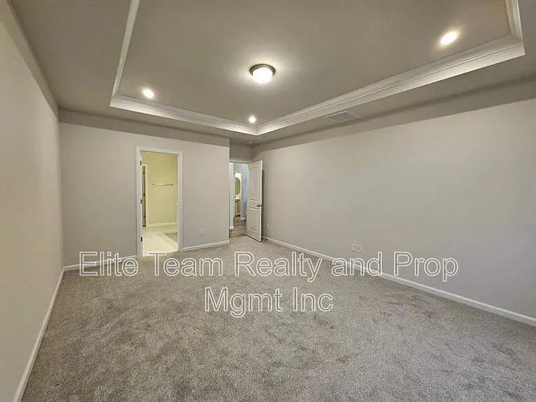 3108 Cheyney Park Dr — Photo 16