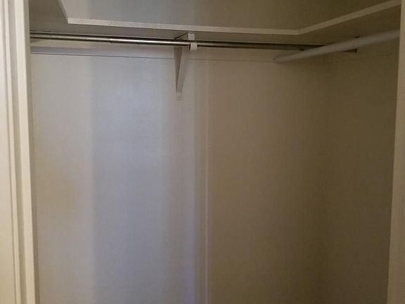 master walk in. closet
