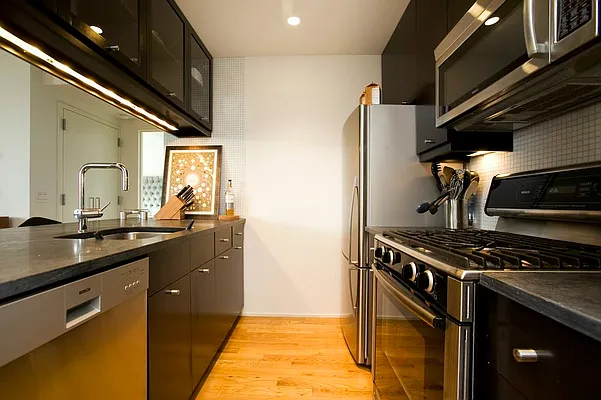 Rented by Bold New York | media 114