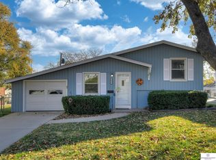 4917 S 77th Ave, Ralston, NE 68127