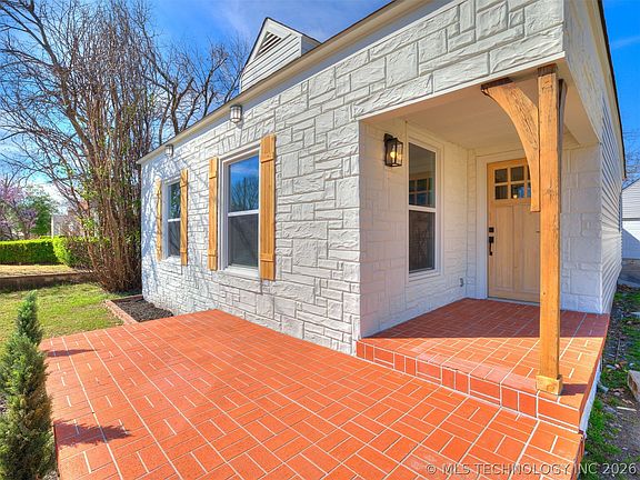 2nd image of 1344 S College Ave