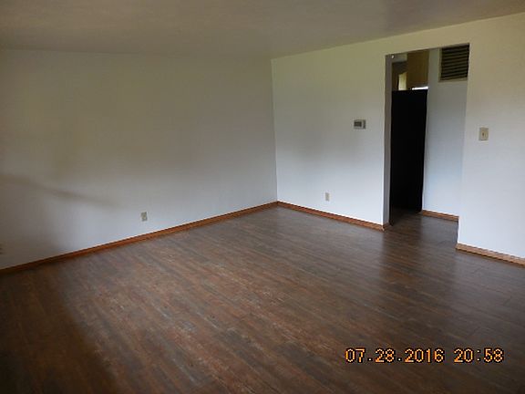 3rd image of 4610 Miller Dr