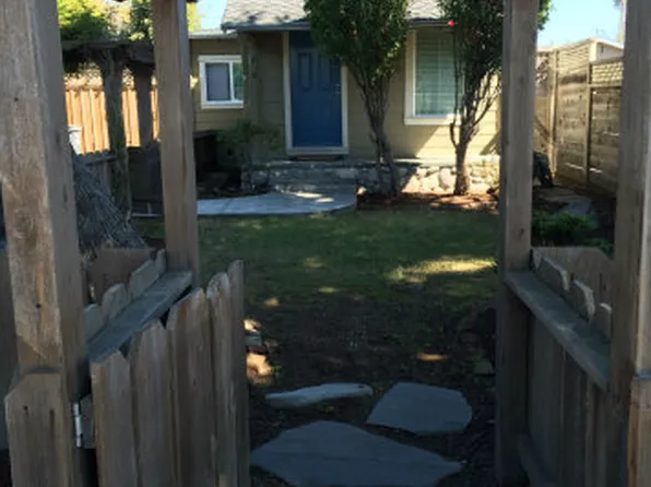 728 37th Ave, Santa Cruz, CA 95062