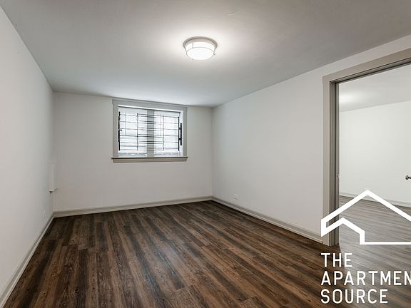 4th image of 709 N Hamlin Ave #1G