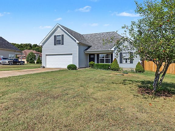 3rd image of 1220 Crescent Ridge Dr