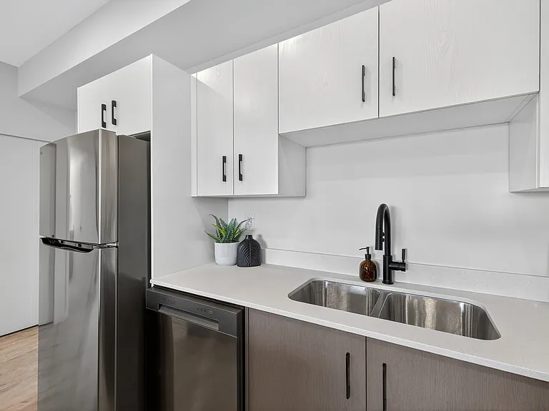 355 Clareview Station Dr NW — Photo 12