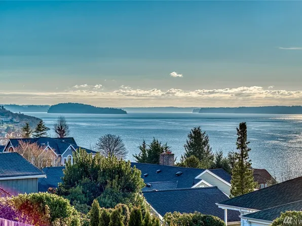 3124 Olympic Blvd W, University Place, WA 98466