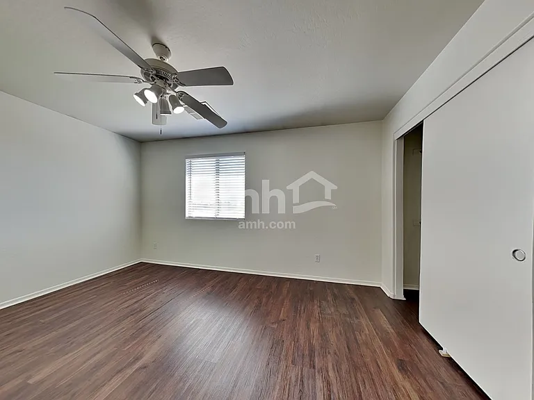 6727 W Desert Ln — Photo 20