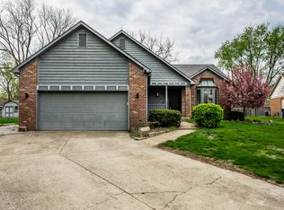 8425 Carthay Cir, Fishers, IN