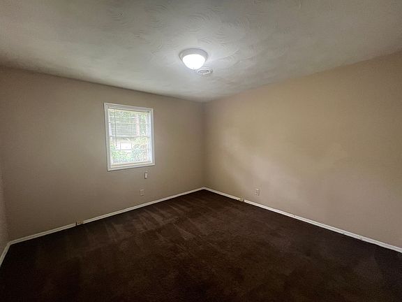 5th image of 2505 Rosebrier Ave