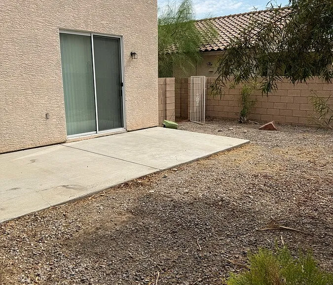 8475 Regal Hills Ct — Photo 38