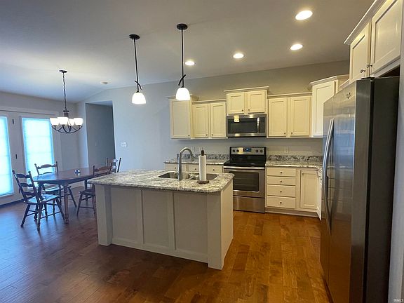5th image of 2411 Ellington Ridge Dr
