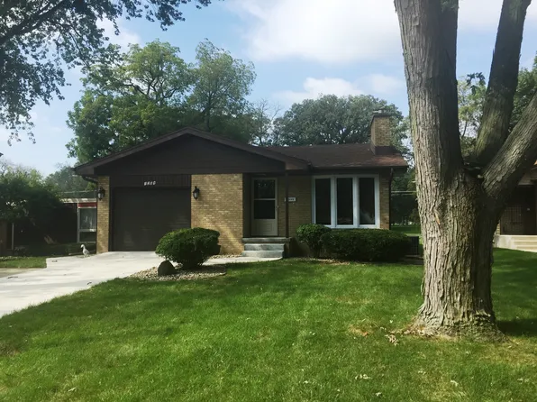 1259 Justine Dr, Kankakee, IL 60901