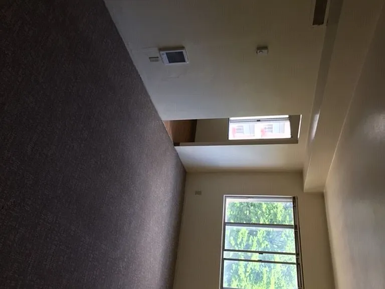 Eugene Manor Apartments — Photo 15