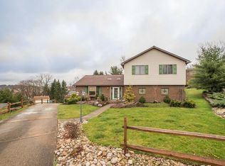 284 Rainbow Dr, Clairton, PA 15025