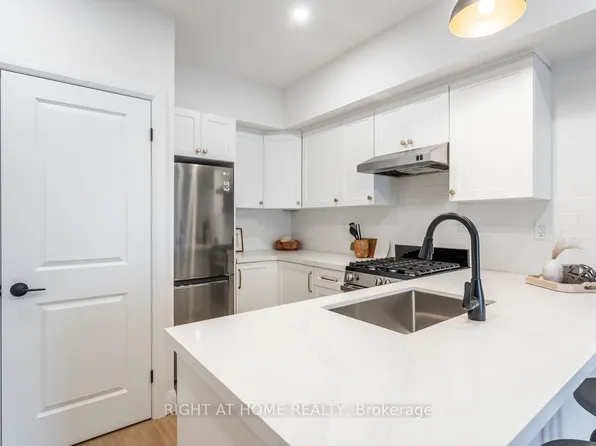 113 Catharine St N, Hamilton, ON