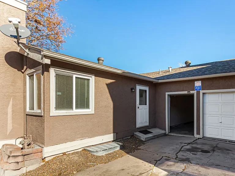 2060 W Iliff Ave — Photo 23