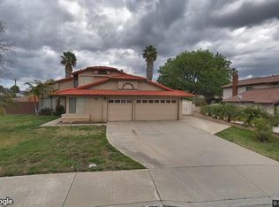 696 W Casmalia St, Rialto, CA 92377
