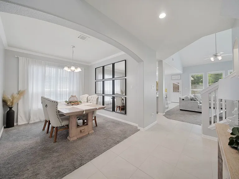 26028 Hasting Ridge Ln — Photo 3
