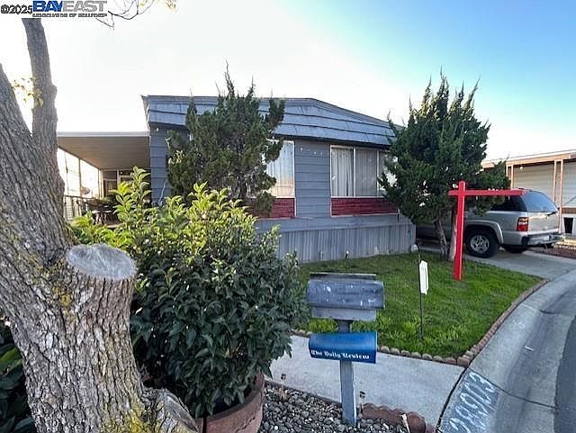 1st image of 28903 Granada Dr