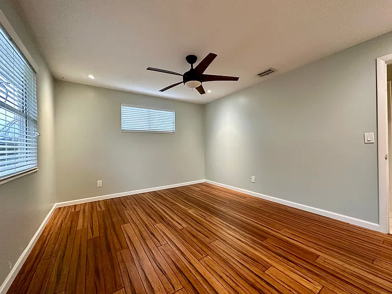 1248 Seminole Dr — Photo 5
