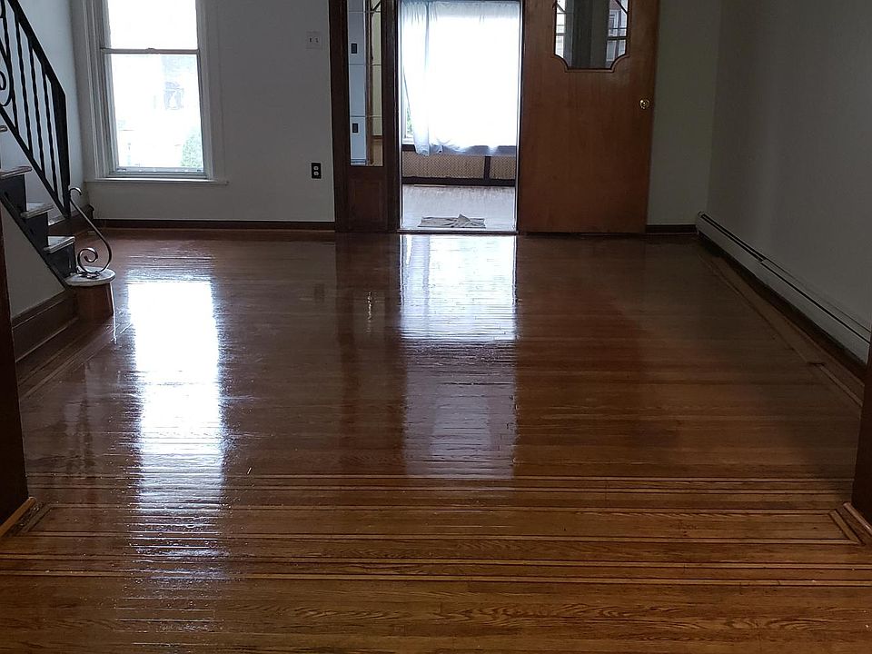 1st image of 5922 Loretto Ave
